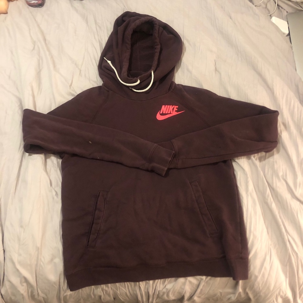 MAROON NIKE HOODIE